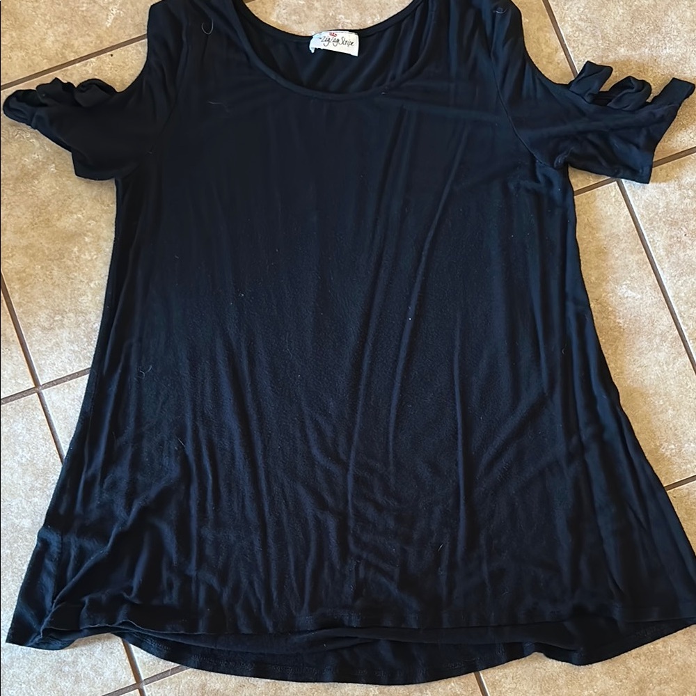 Women's Black Cold Shoulder Top